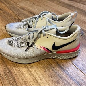Nike Odessey React Fly Knit 8.5
